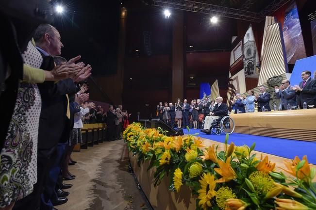 Entrega de Honores y Distinciones del Cabildo de ...