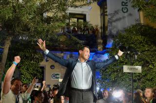 El PP hace historia y barre en Andalucía con una sólida mayoría absoluta
