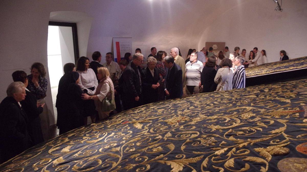 Exposición de bordados de las Trinitarias en Málaga