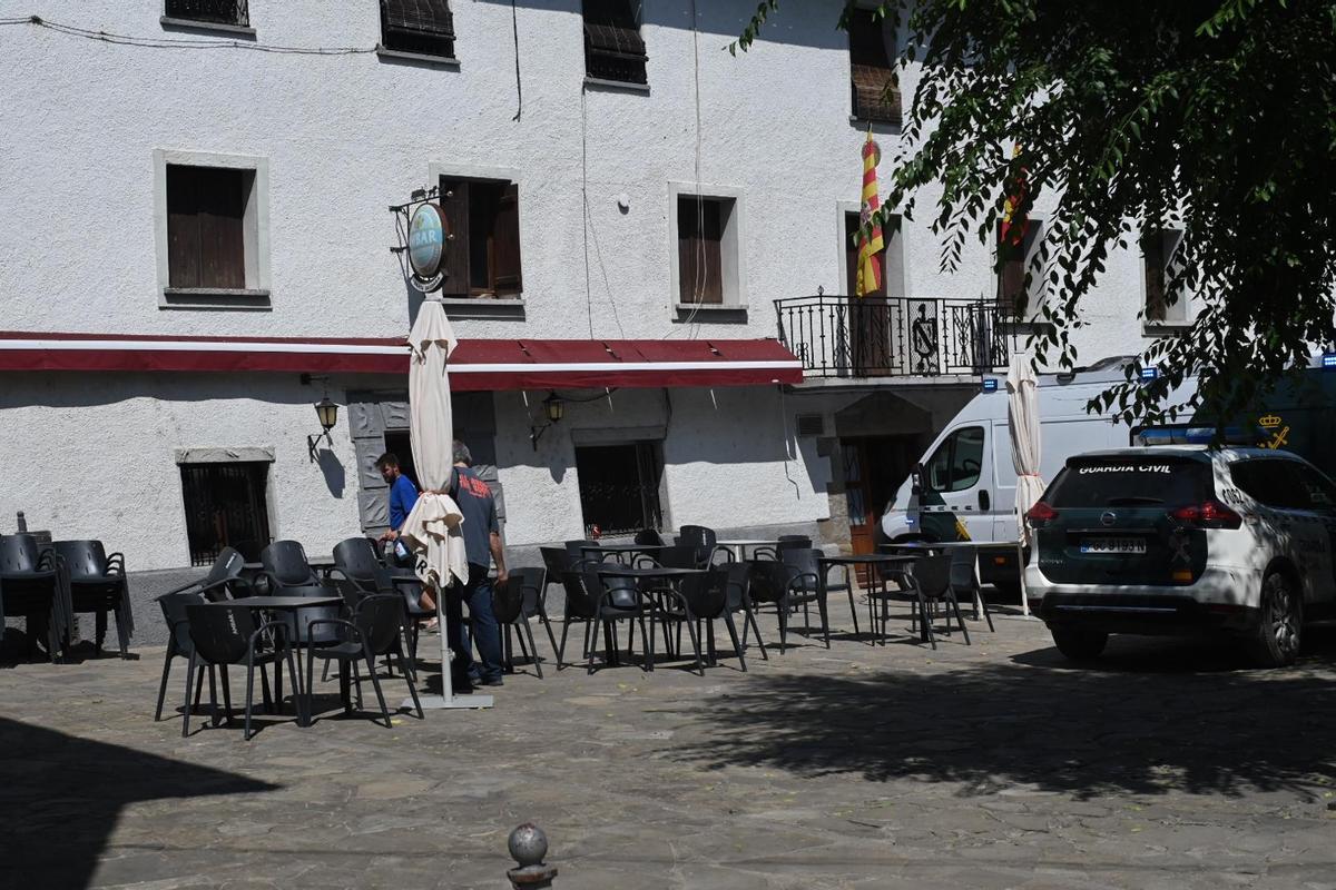 En imágenes | Vecinos de varios municipios vuelven a sus casas tras ser evacuados por el incendio de La Peña En imágenes | Vecinos de varios municipios vuelven a sus casas tras ser evacuados por el incendio de La Peña