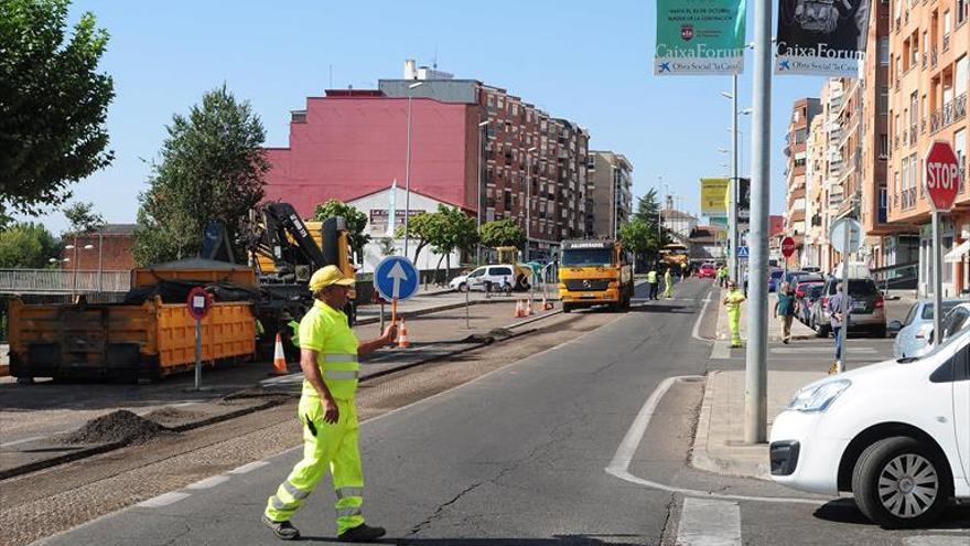 Cortes y desvíos por la obra en la avenida del Valle