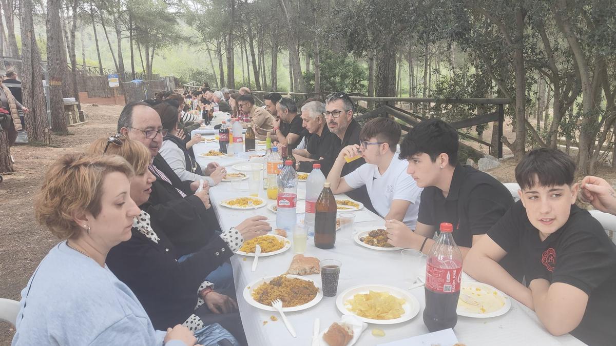 Paellas y ensayo de la Rompida de la Hora en el Paraje de San Vicente de L'Alcora