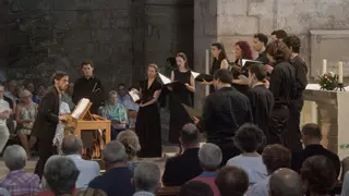 Festivales, repostería, citas al atardecer y retiros: planes en monasterios por Catalunya