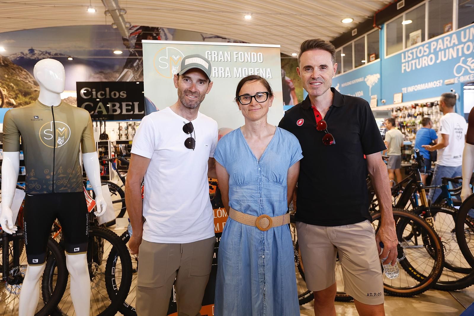 La recogida de dorsales de la Gran Fondo Sierra Morena en imágenes