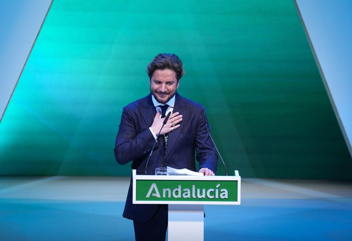 El título de Hijo Predilecto de Andalucía en este 28F se le concede al cantante, Manuel Carrasco