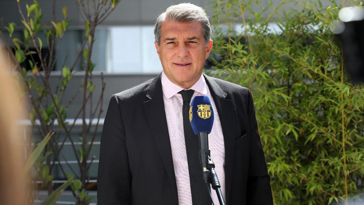 Laporta pide al Procicat que amplíe el aforo en estadios catalanes al 100%