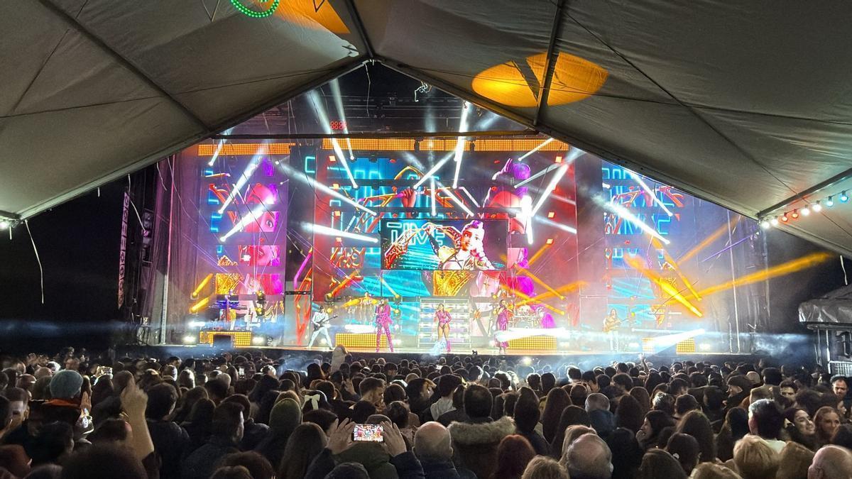 Una actuación de la París de Noia
