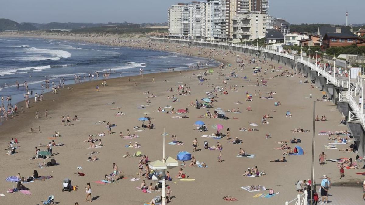 La playa de Salinas