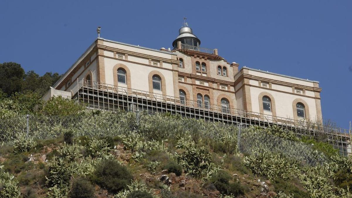 Faro de Montjuïc