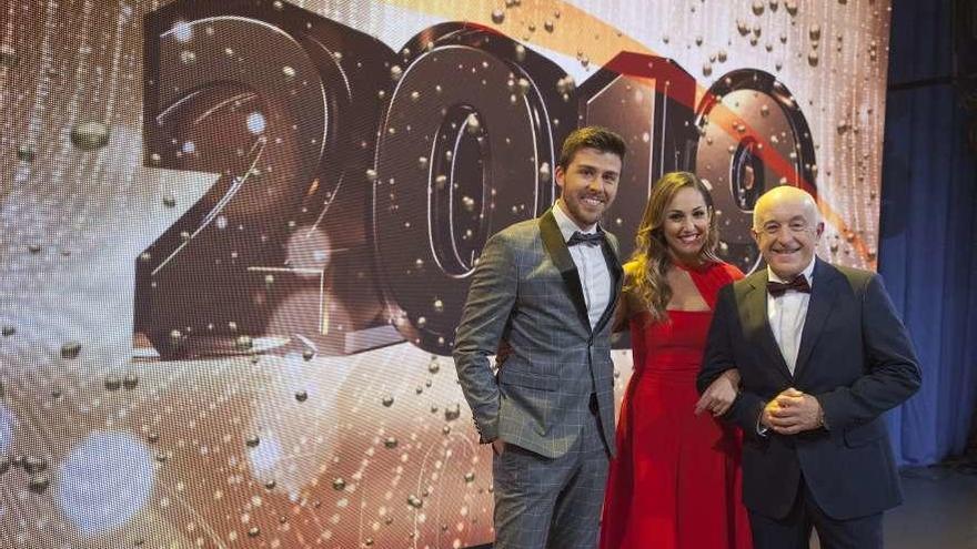 Rodrigo Vázquez, Lucía Regueiro y Xosé Ramón Gayoso que presentarán una gala especial en la TVG.