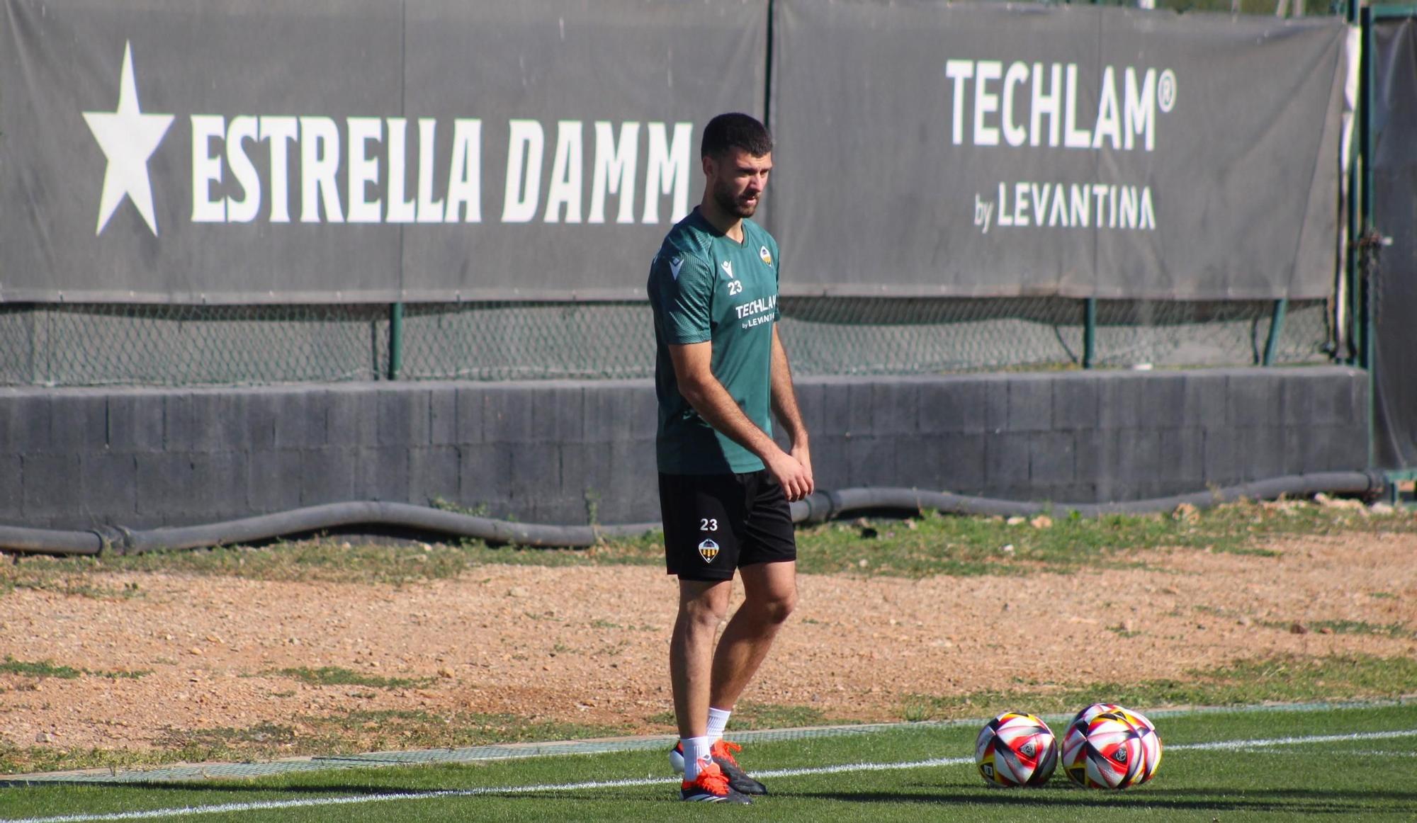 Entrenamiento del Castellón en la semana del partido ante el Linares