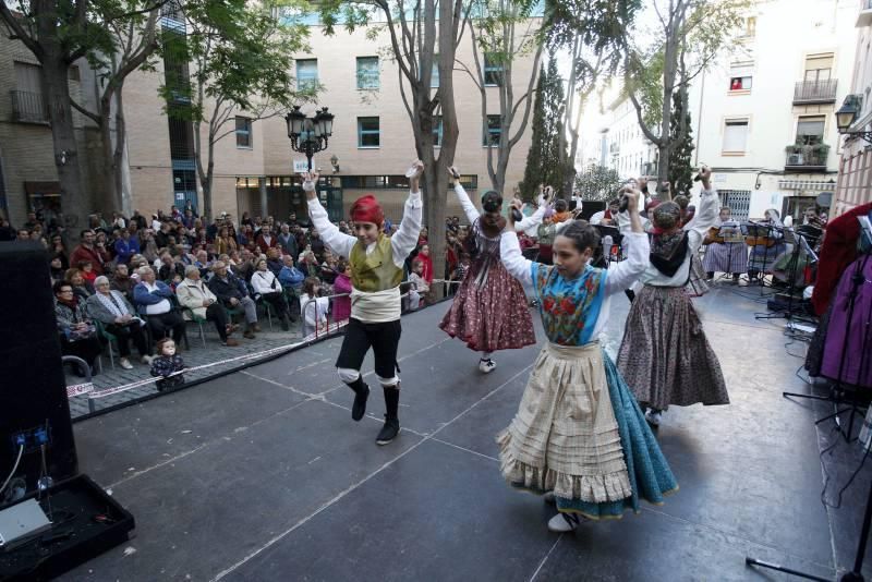 Escuelas de jotas en la Plaza de la Rebolería