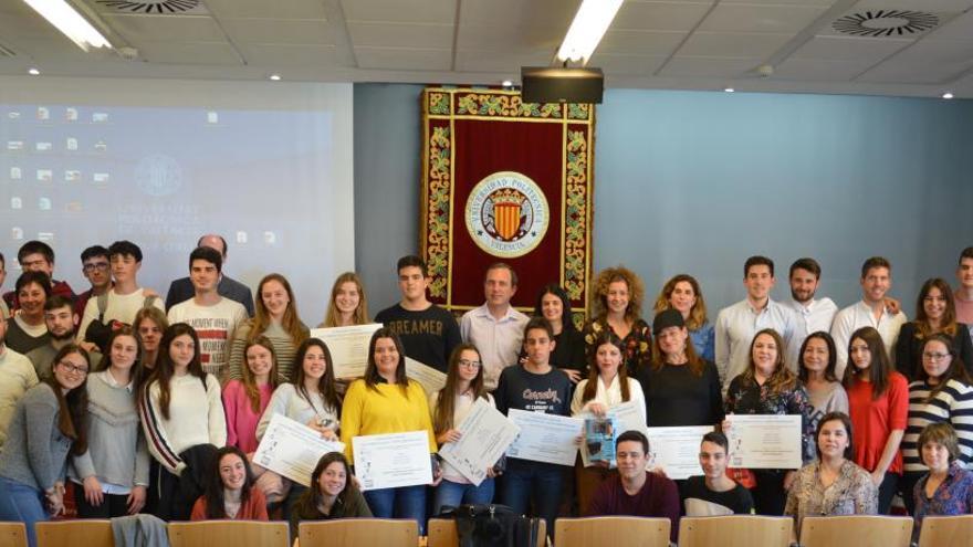 Imagen de los alumnos de los centros premiados