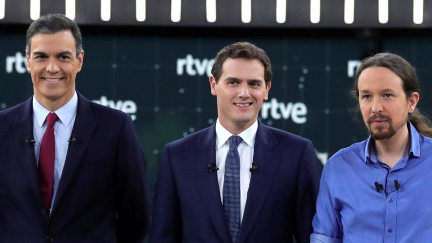 Sánchez, Rivera e Iglesias en el debate de RTVE.