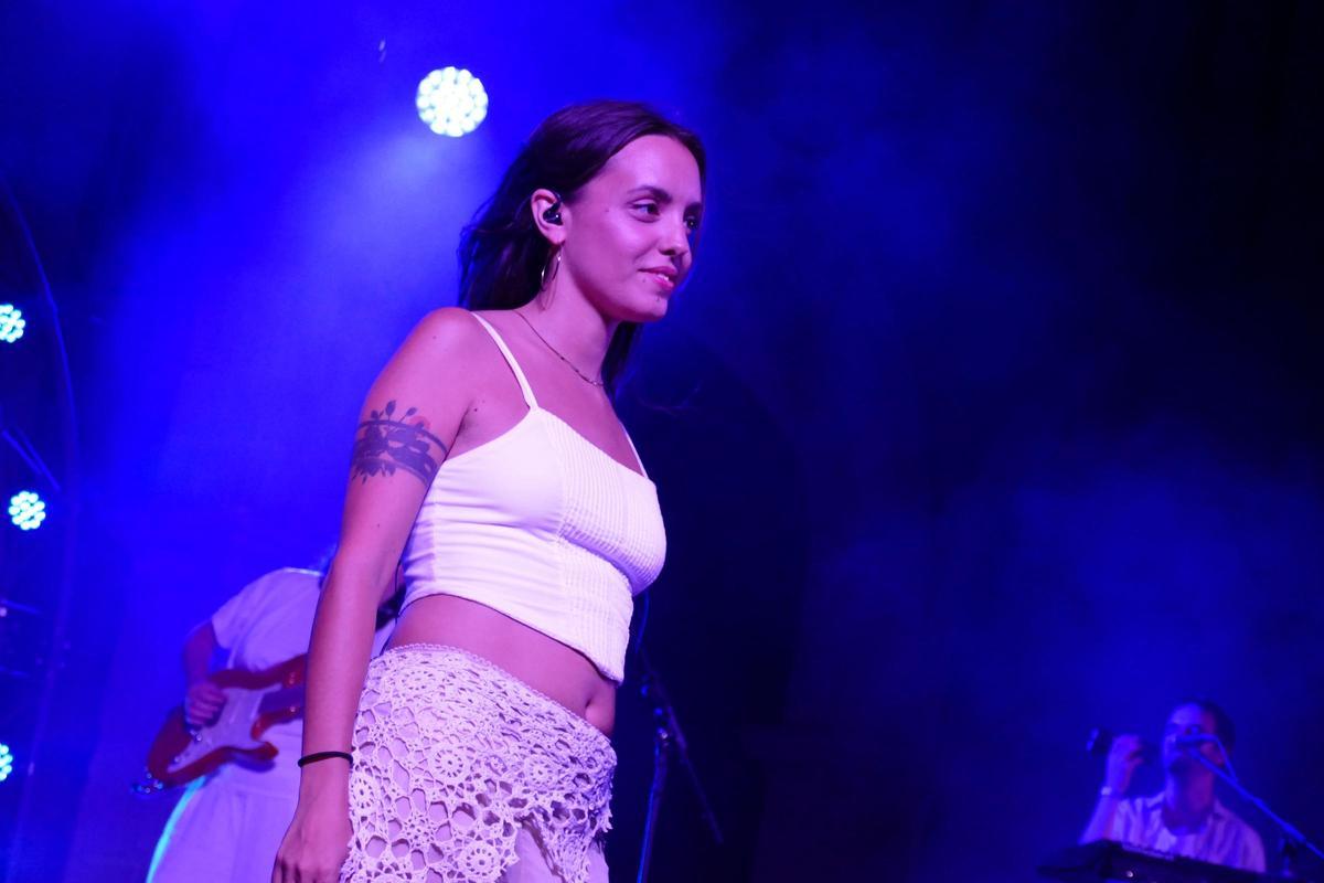 EN IMATGES | La música de Ginestà i Wilma's ressona al pati del Palau dels Comtes en el marc del Festival Istiu