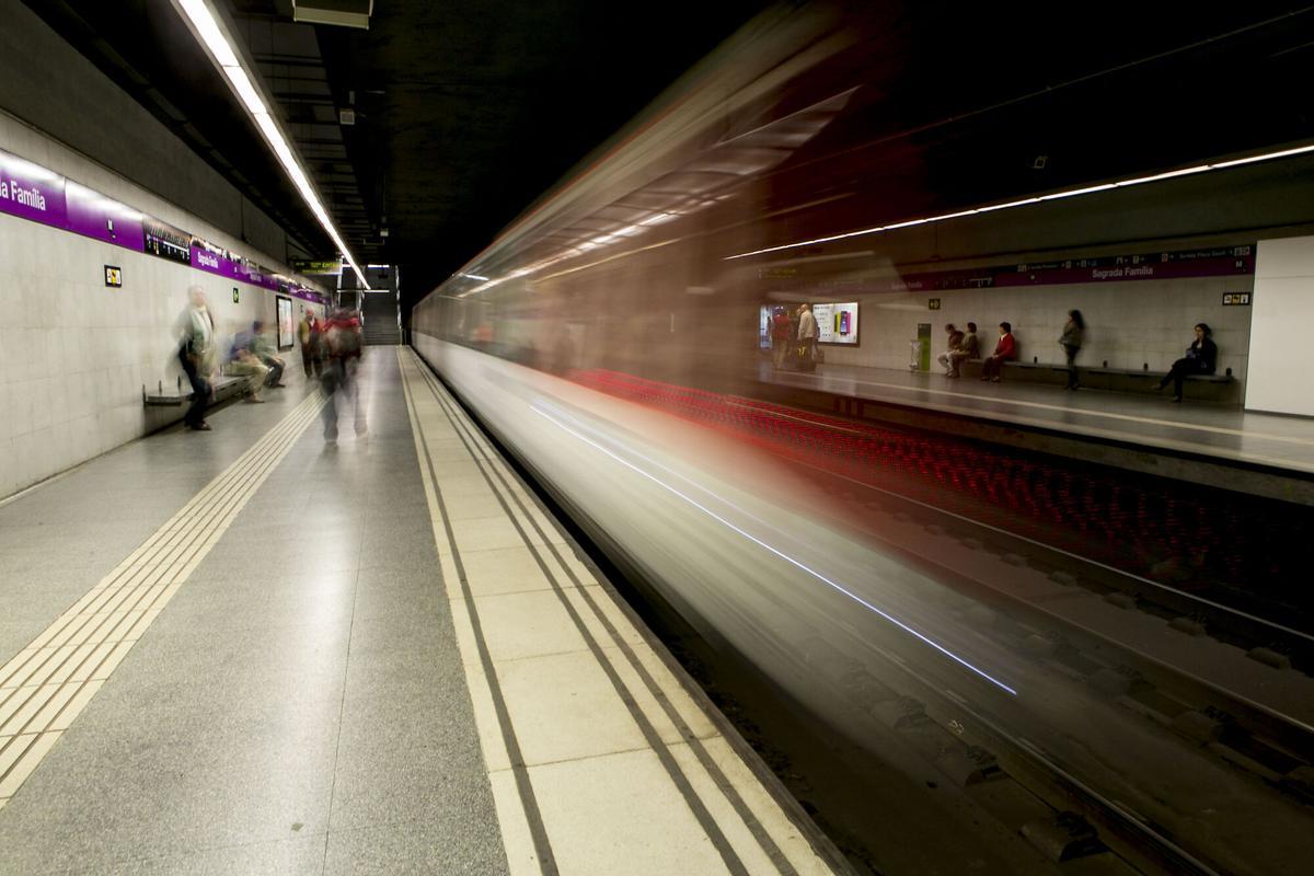 Parada de Sagrada Família de la L2 del metro de Barcelona