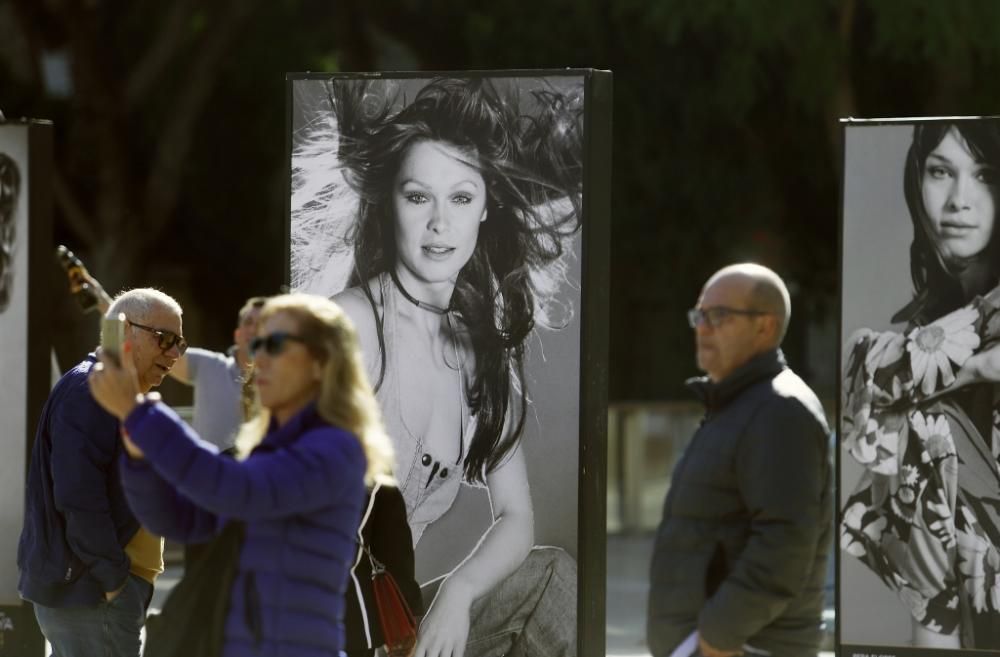 Exposición sobre Pepa Flores en la calle Alcazabilla.