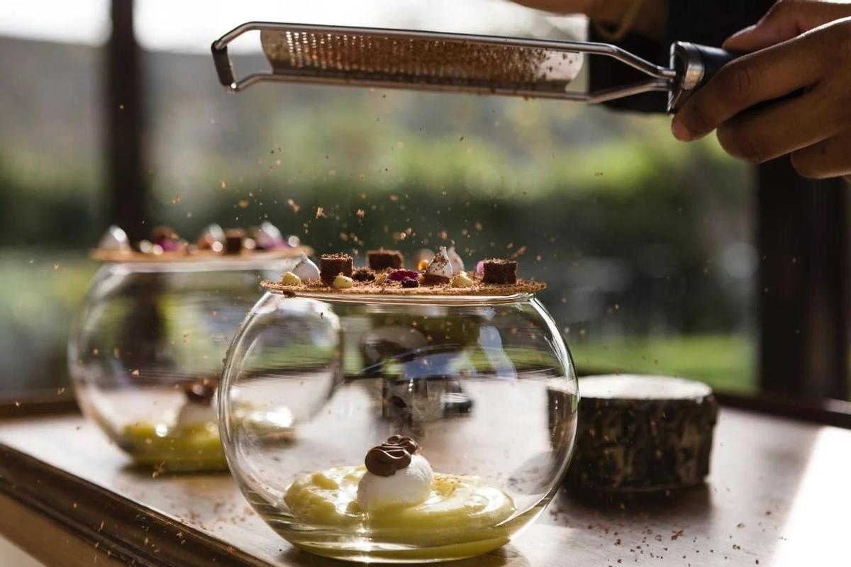 Sus platos combinan vanguardia y tradición.