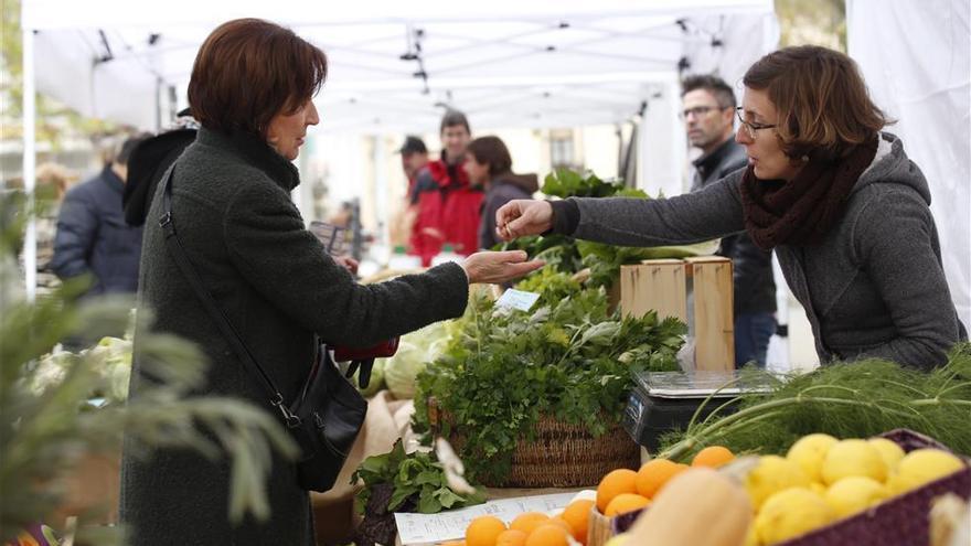 El Ecomercado vuelve al Bulevar este sábado con productos ecológicos y trueque de libros