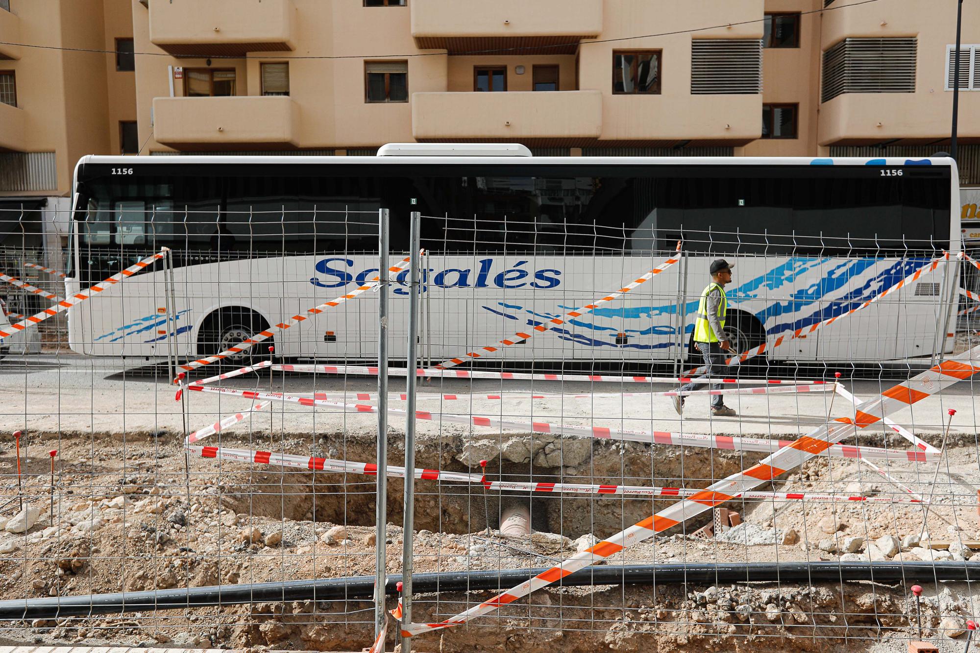 Un escape de gas obliga a cortar una avenida de Ibiza