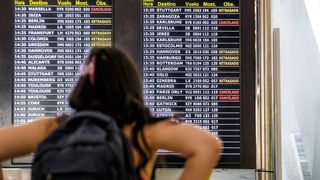 Viajeros del aeropuerto de Palma afectados por el retraso: "Tengo suerte, mi vuelo solo se retrasa y al menos no se ha cancelado"