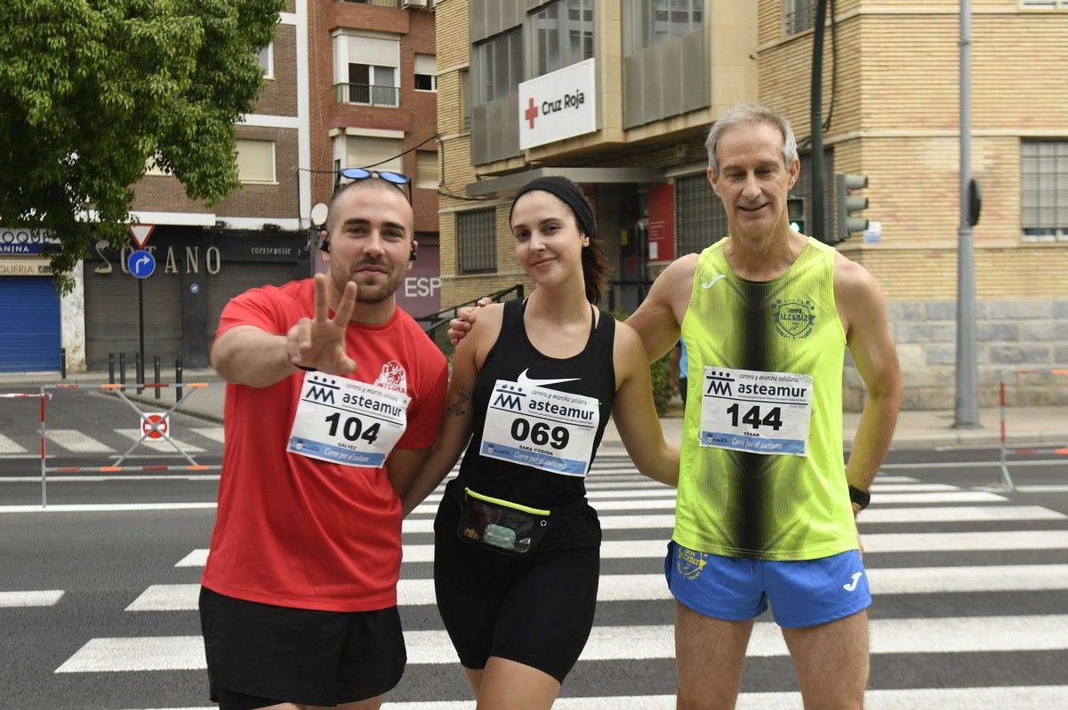 La carrera y marcha Solidaria Asteamur, en imágenes