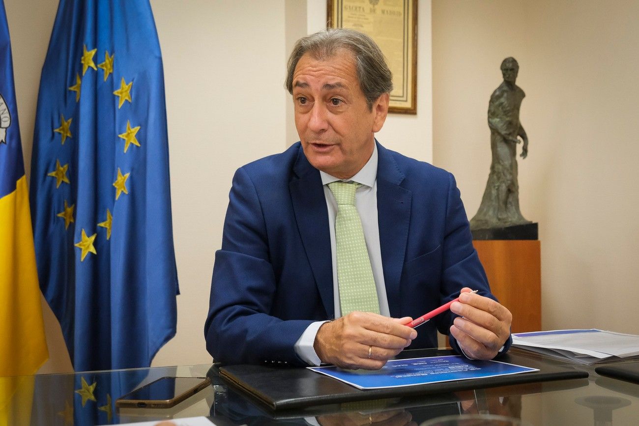 Luis Padrón por el congreso de Cámaras de Comercio