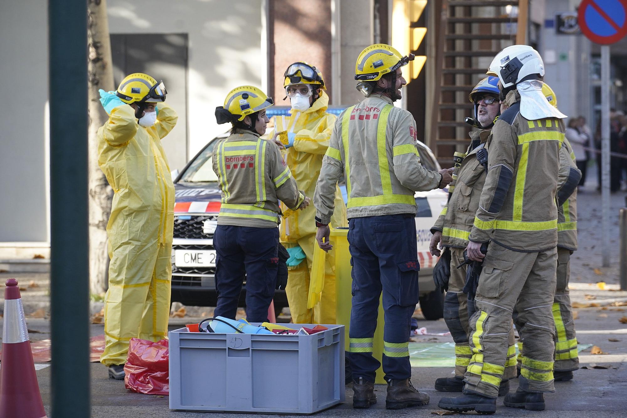 Desallotgen la seu de la Seguretat Social de Santa Eugènia per un container amb suposat material perillós