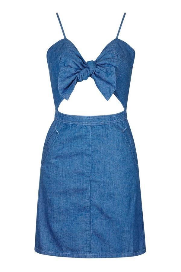Todas llevan denim, vestido 'cut off'.