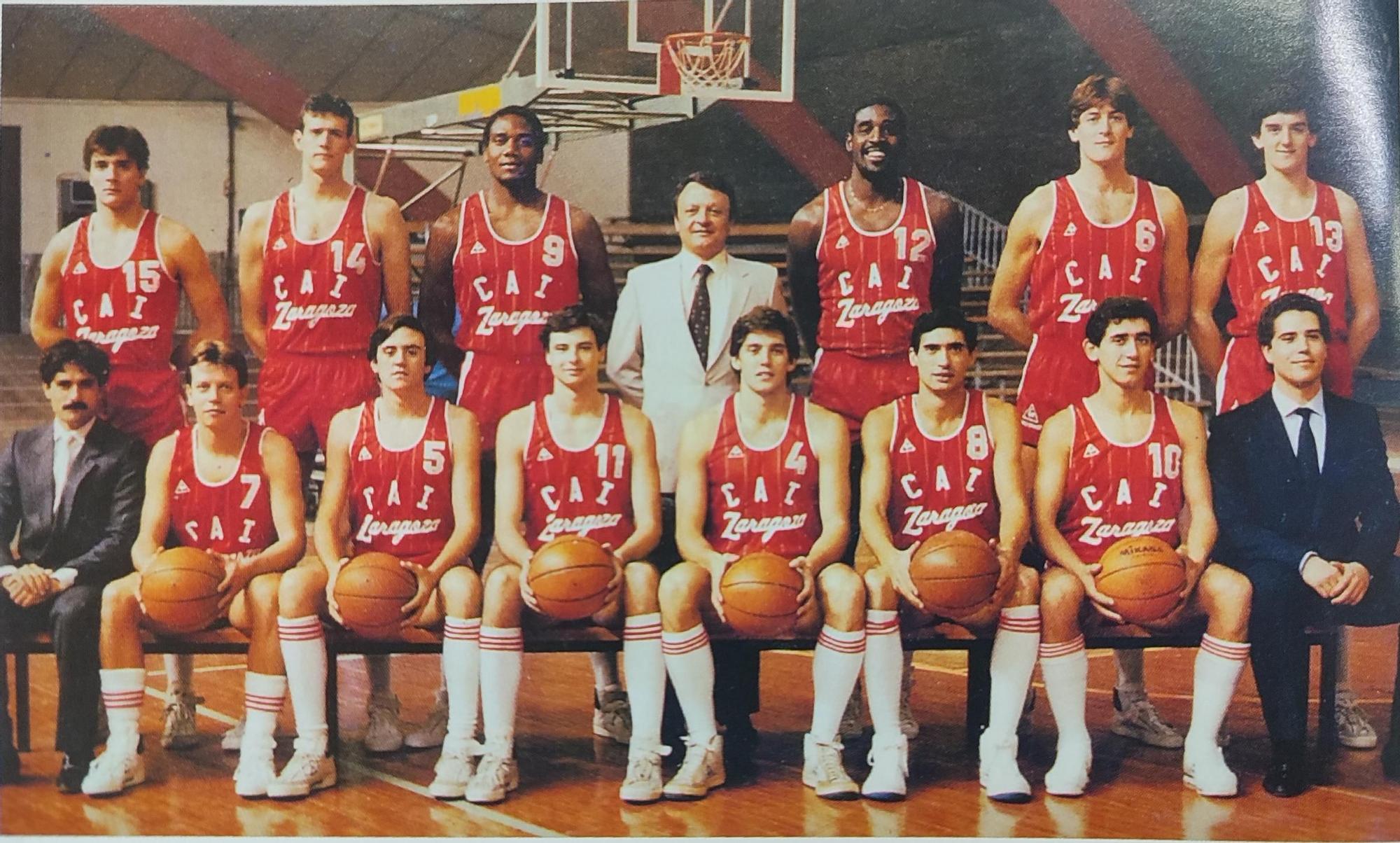 Plantilla del CAI temporada 83-84.jpg