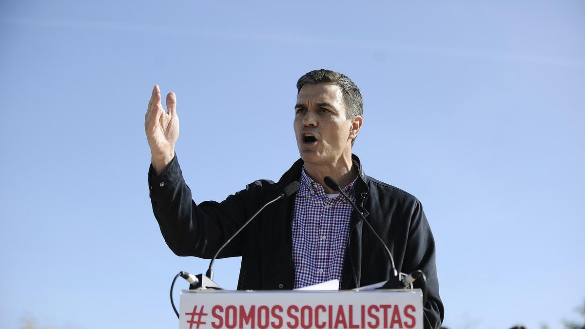 El exlíder del PSOE, y aspirante de nuevo a la secretaría general, Pedro Sánchez, en Dos Hermanas (Sevilla).