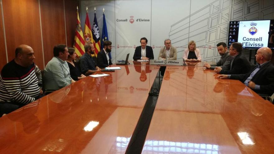 El conseller balear Marc Pons, en el Consell de Ibiza.