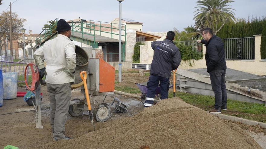 Les obres dels ponts de vianants d&#039;Empuriabrava