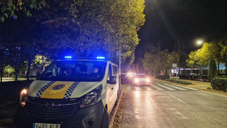 El joven atropellado en la Hispanidad de Cáceres lleva un mes en la UCI