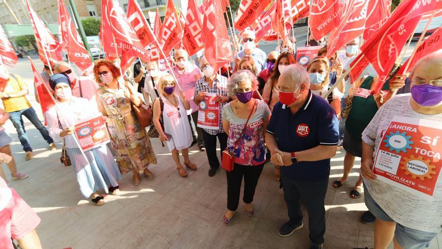 Concentración en Murcia para exigir la mejora del SMI y la derogación de la reforma laboral