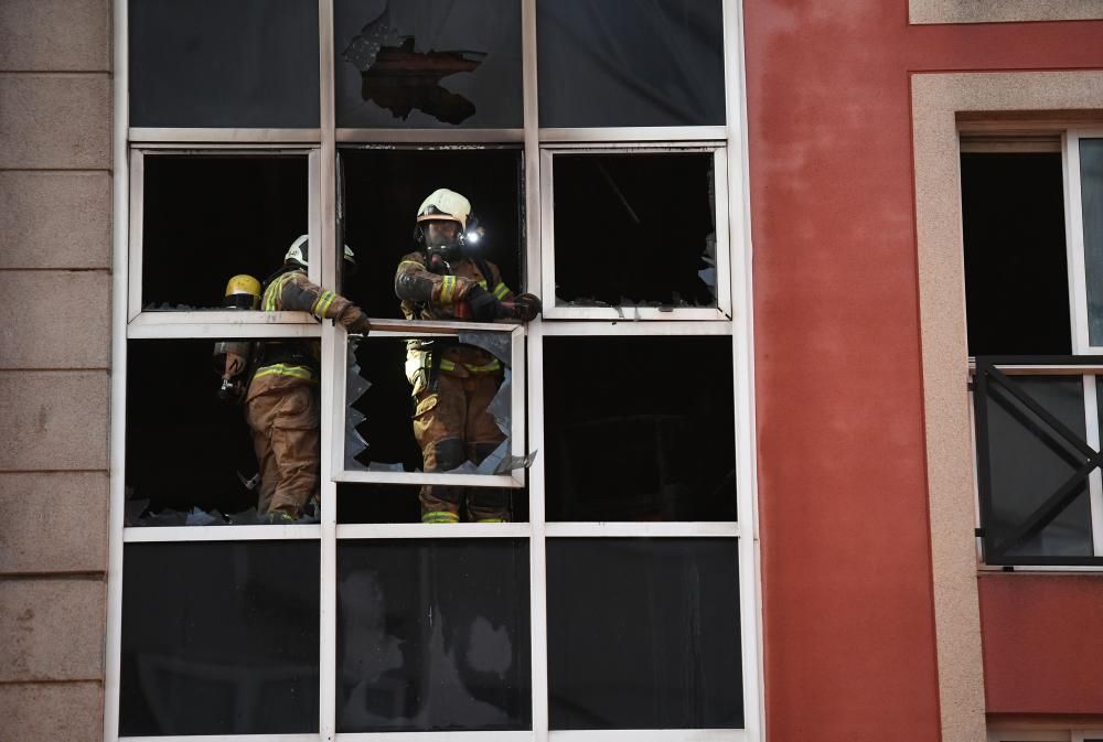 Otro hombre herido se arrojó por la ventana de un segundo piso para evitar se atacado.