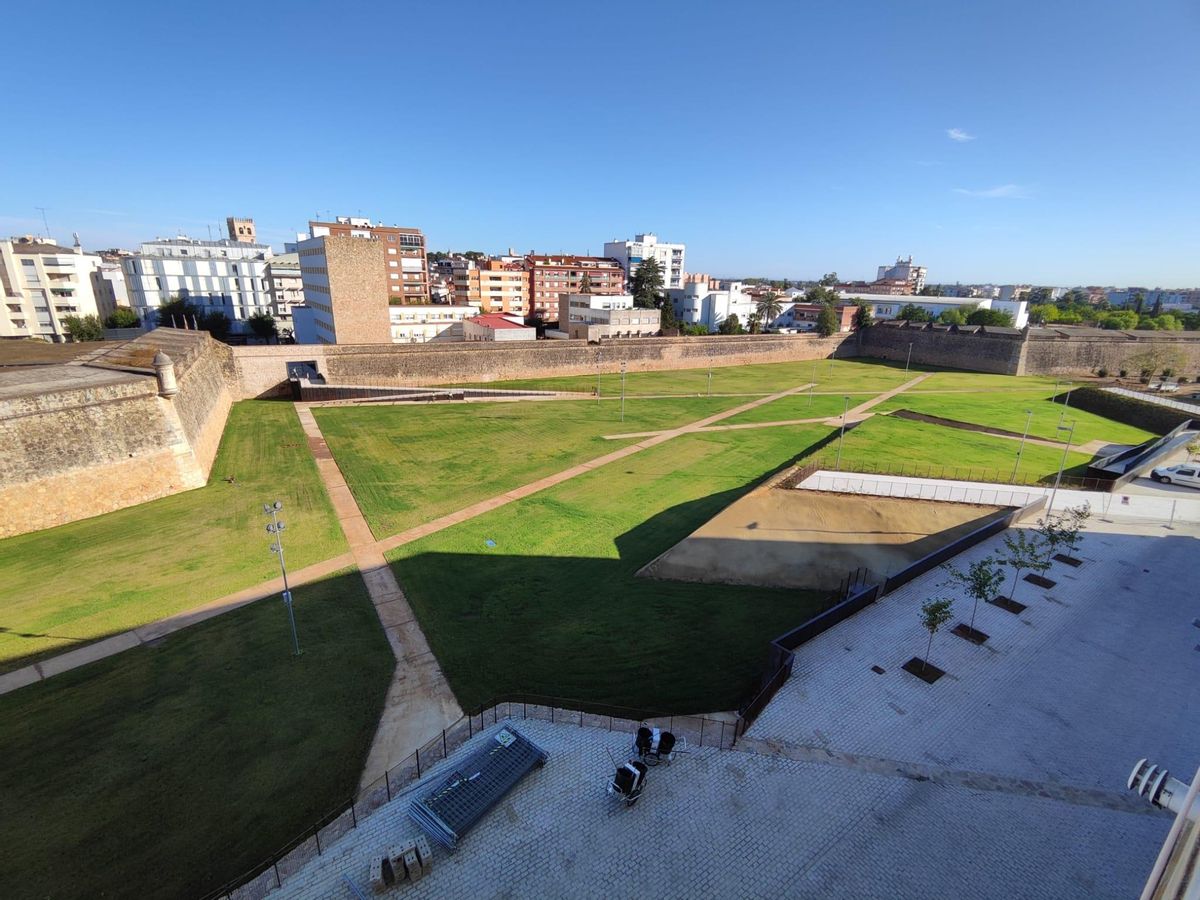 Vista general del corredor verde de la calle Stadium, que ha cambiado por completo la fisonomía de esta zona patrimonial.