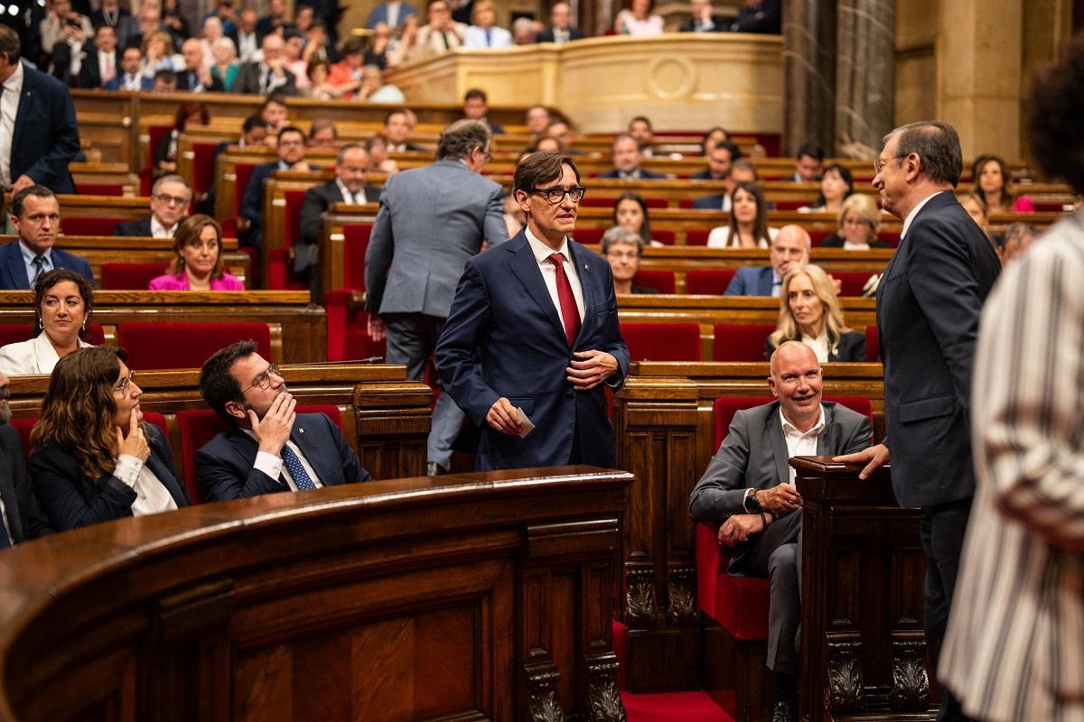 El líder del PSC, Salvador Illa, en el Parlament