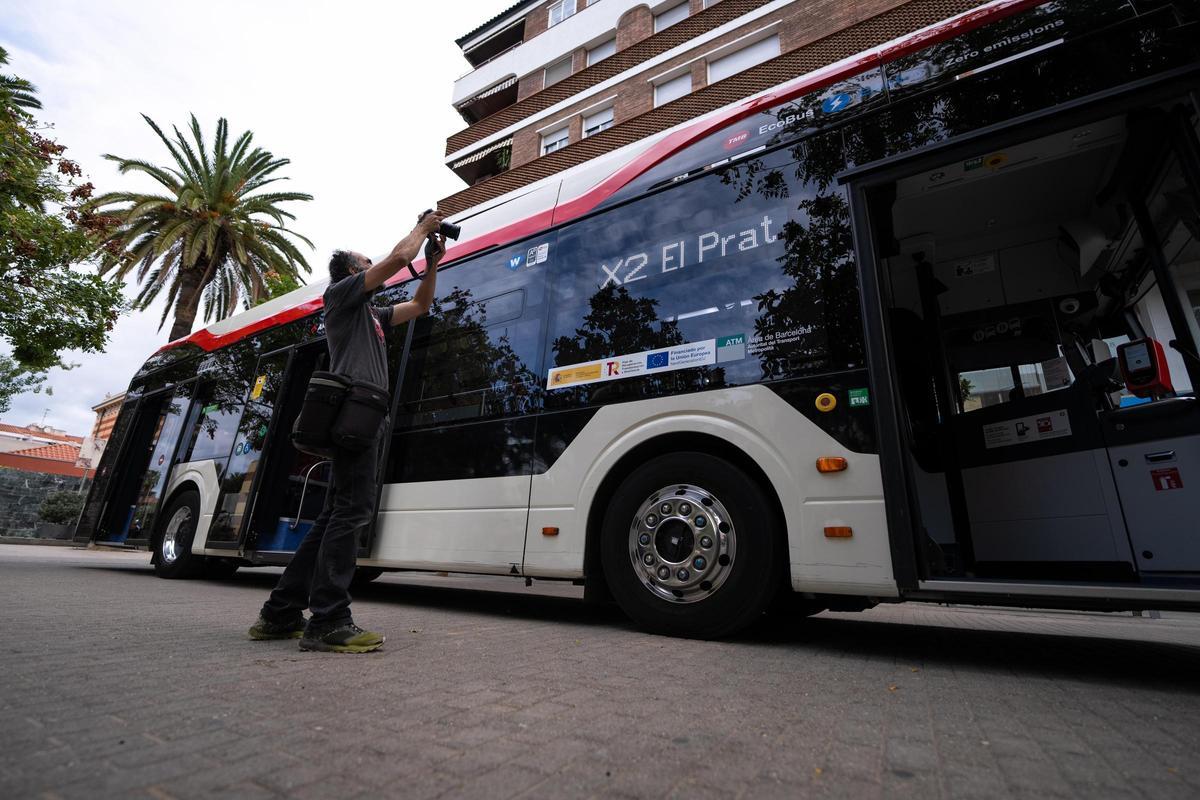 TMB pone en marcha la X2 (El Prat-BCN), su segunda línea exprés