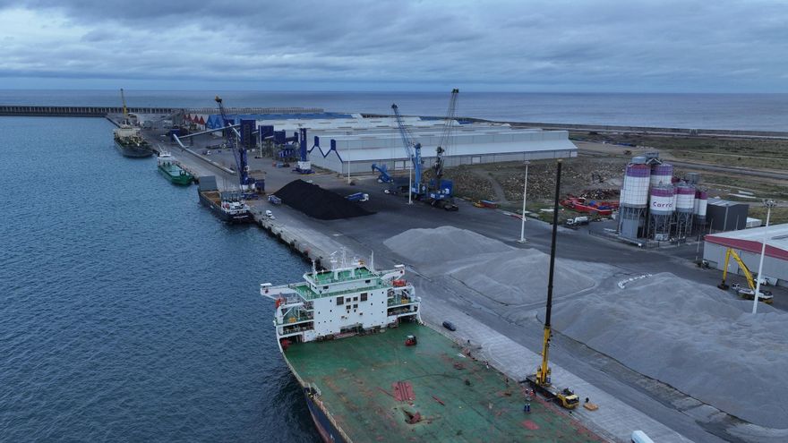 Punta Langosteira sigue creciendo: 35 millones de toneladas de mercancías desde 2012