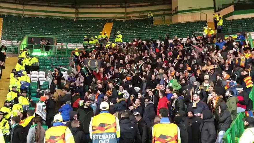 ¡Chaupeau!: Celtic Park aplaude a la afición del Valencia CF