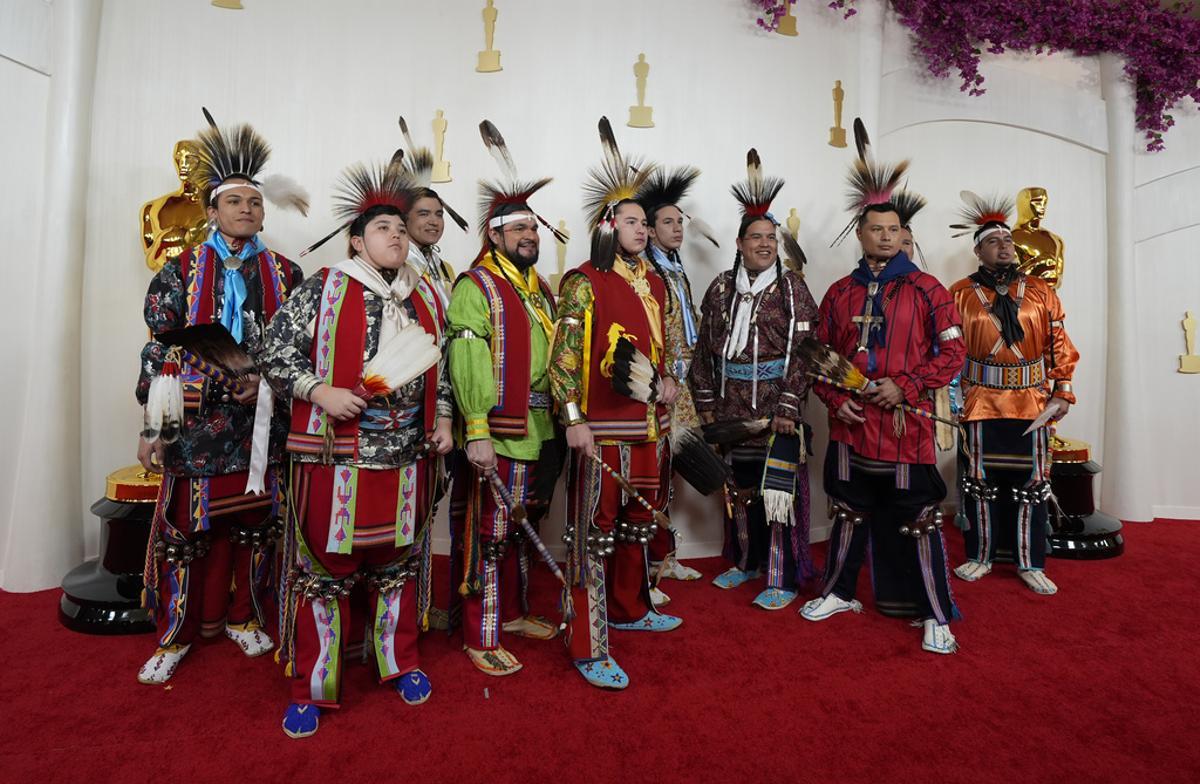 Los indios osage, en la alfombra roja.