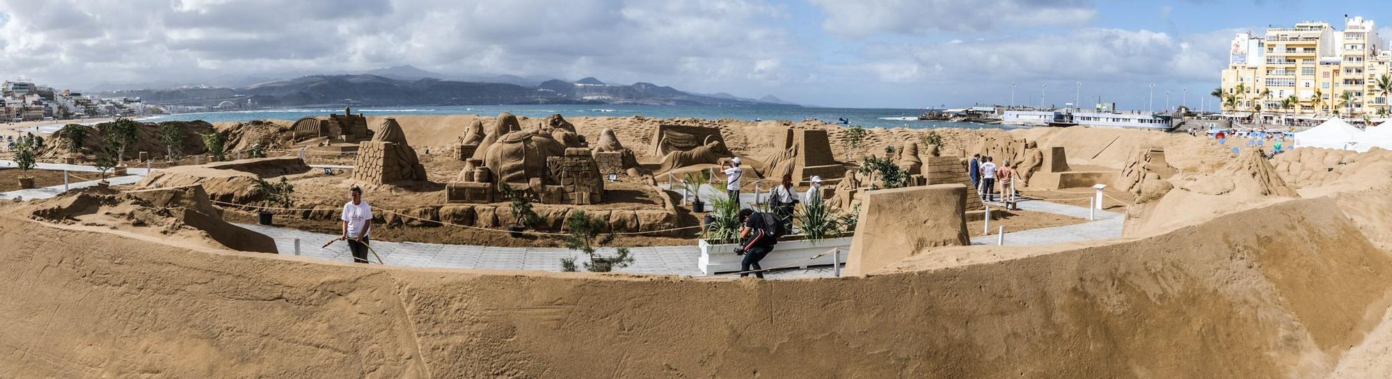 Inauguración del belén de arena en la playa de Las Canteras (3/12/2021)