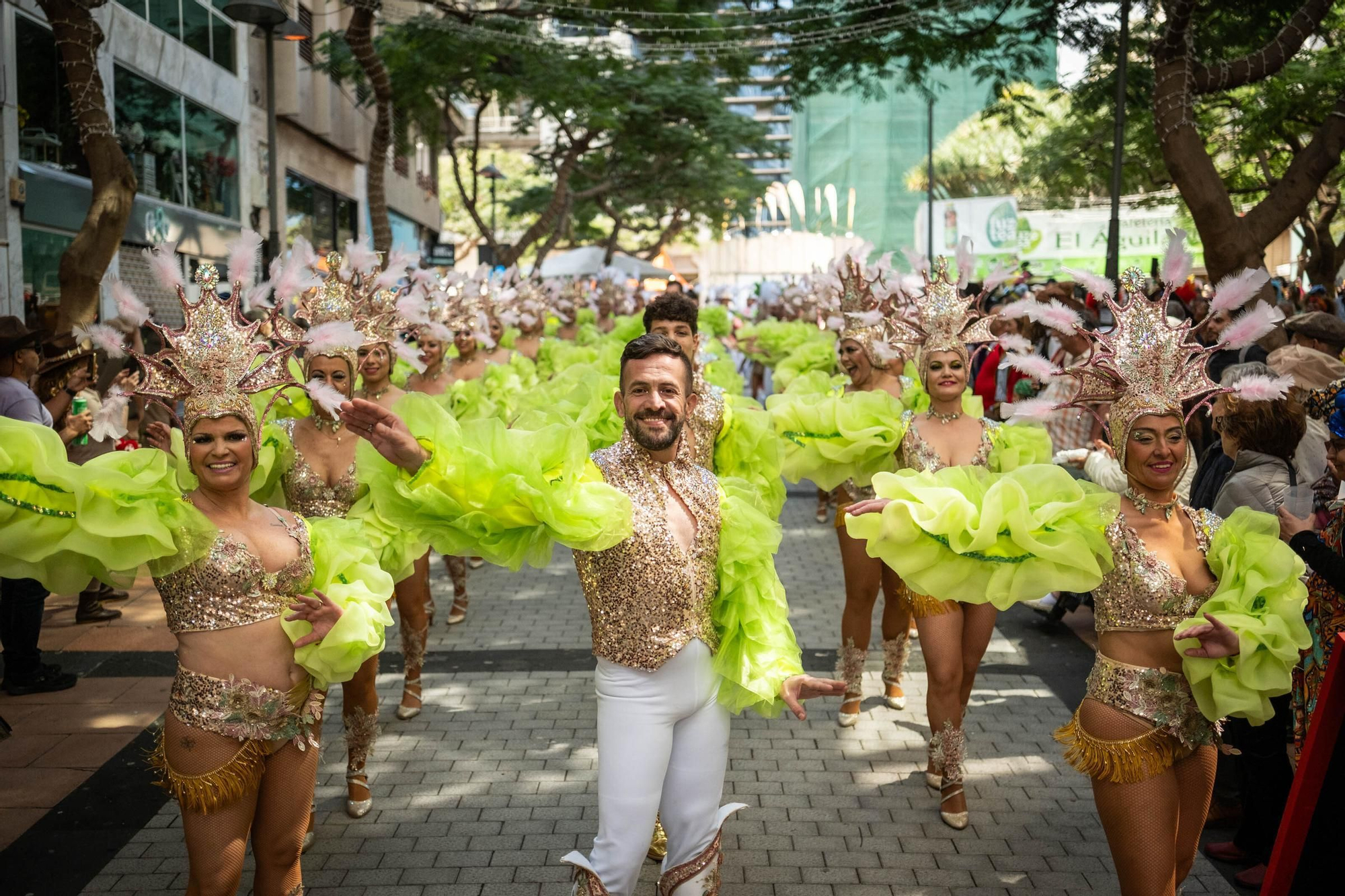 Santa Cruz celebra su segundo Carnaval de día