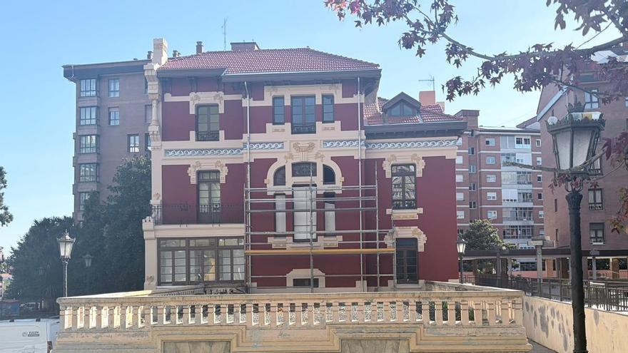 El Sanatorio Miñor se descubre tras las obras de mejora de su tejado: así luce el centenario edificio de Oviedo