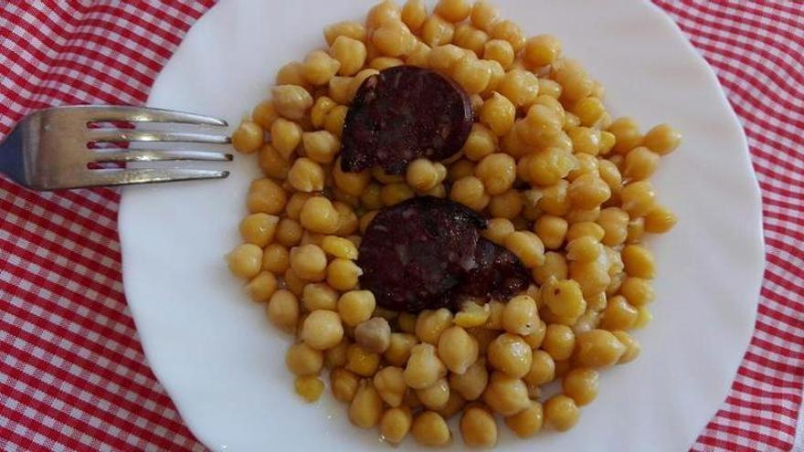 Un plat amb el cigró de Vilamaric