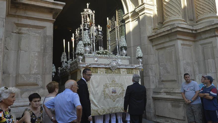 Salida del trono desde Santa María