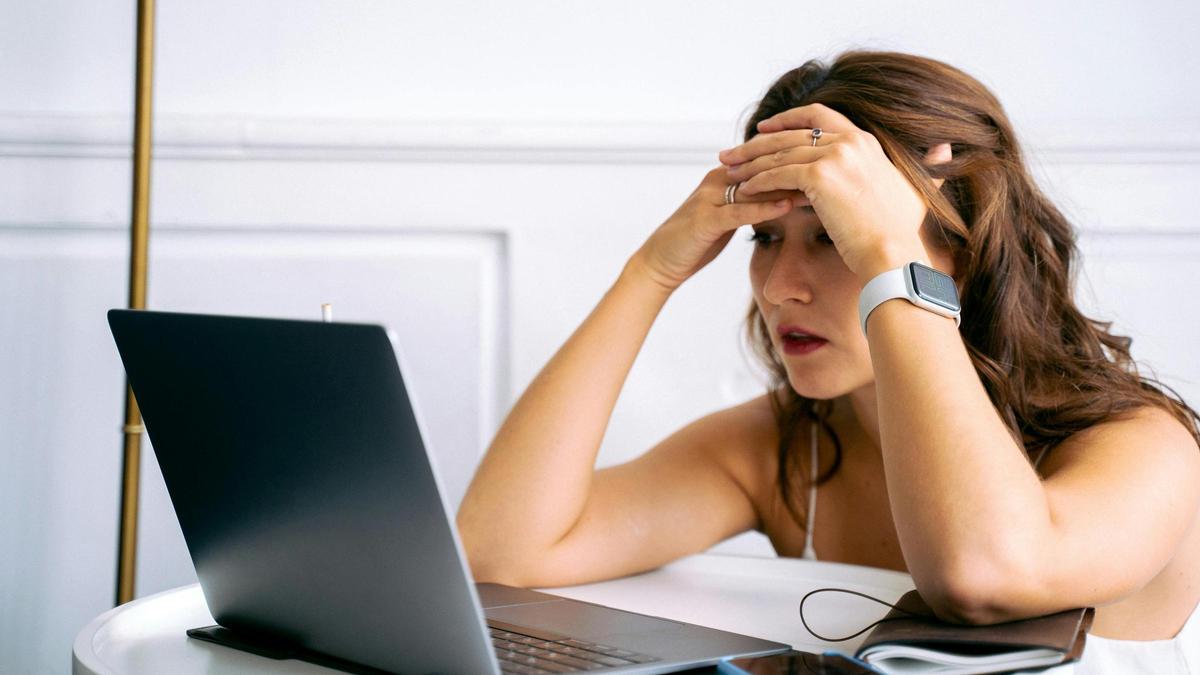 El móvil y el wifi podrían afectar a tu sueño, hormonas y energía: estas son las consecuencias de la radiación electromagnética