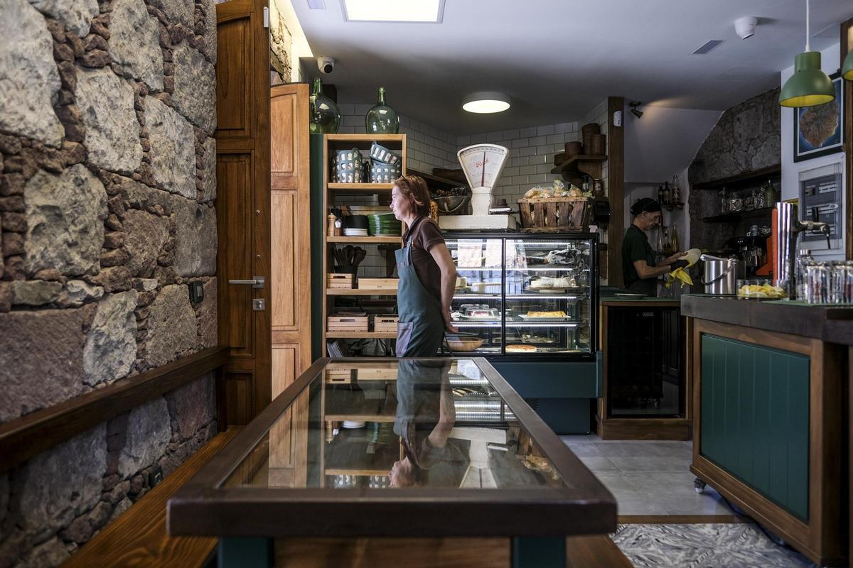 TEJEDA GASTRONOMIA TURISMO La tienda de aceite y vinagre al estilo Fina