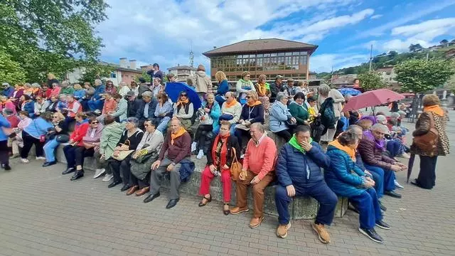 La Fampa reúne a una multitud en Laviana
